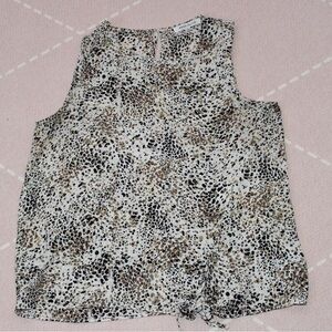 Rose + Olive Tank Top Blouse Women’s Medium Work Attire Animal Print